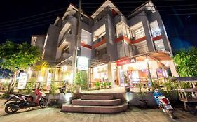 Lanta Nice Beach House